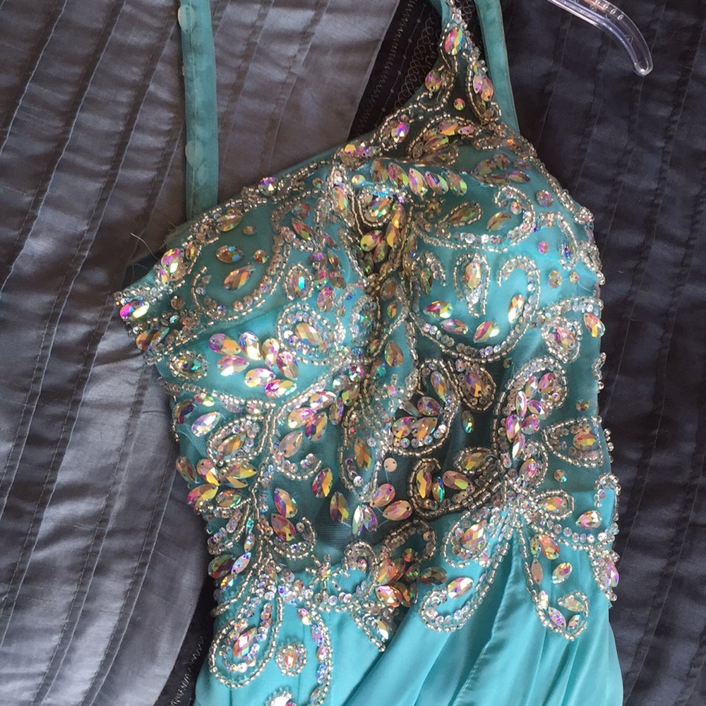 PROM DRESS